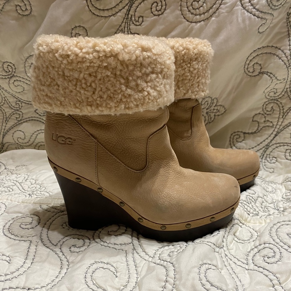 Ugg clogs